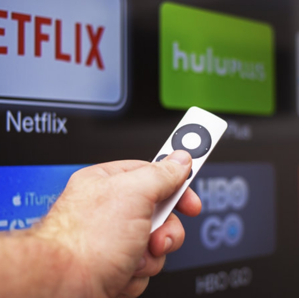 service iptv for 3 Month channels  for smarttv